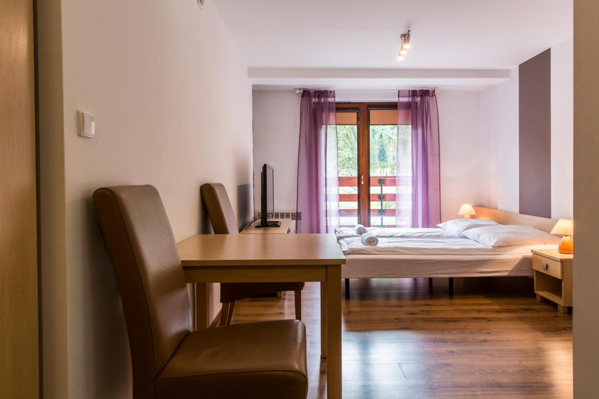 Udanypobyt Apartamenty Przy Dolinach E I F コシチェリスコ エクステリア 写真