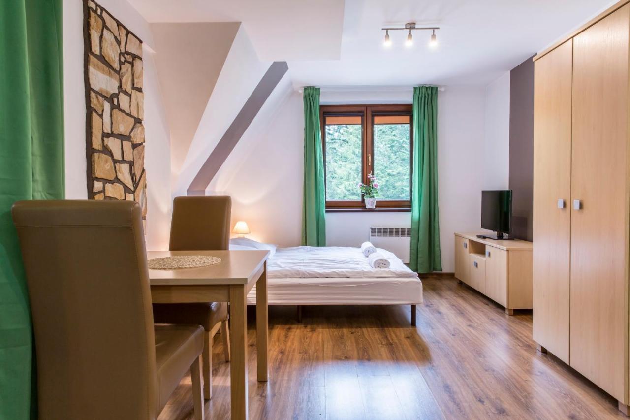 Udanypobyt Apartamenty Przy Dolinach E I F コシチェリスコ エクステリア 写真