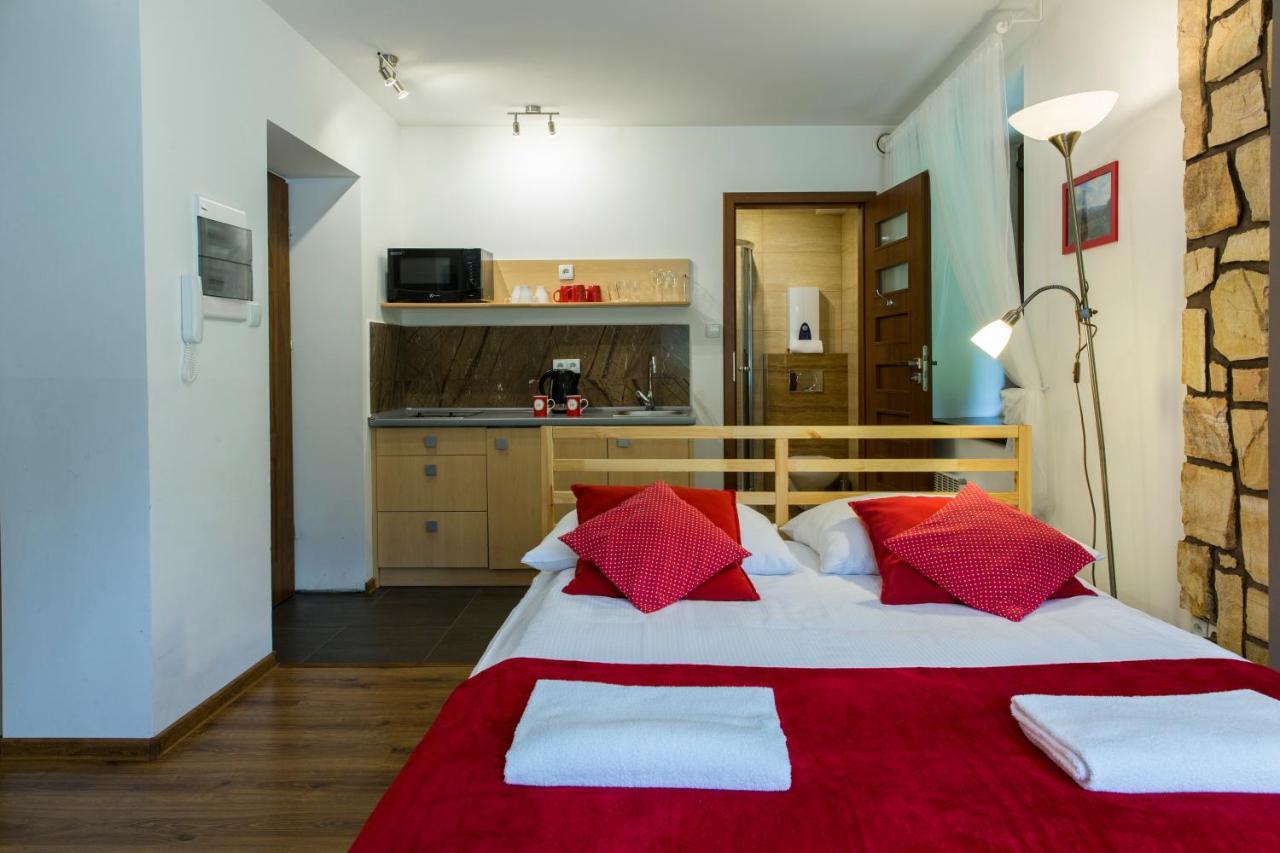 Udanypobyt Apartamenty Przy Dolinach E I F コシチェリスコ エクステリア 写真